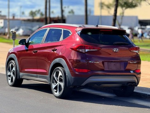 Used 2016 Hyundai Tucson Sport image 3