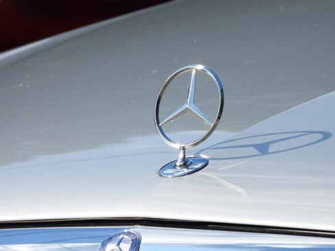 Used 2013 Mercedes-Benz E 350 Sedan image 3