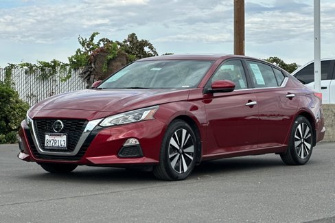 Certified 2021 Nissan Altima 2.5 SV w/ SV Premium Package image 8