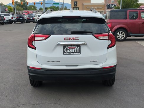 Used 2023 GMC Terrain SLE w/ Driver Convenience Package image 7