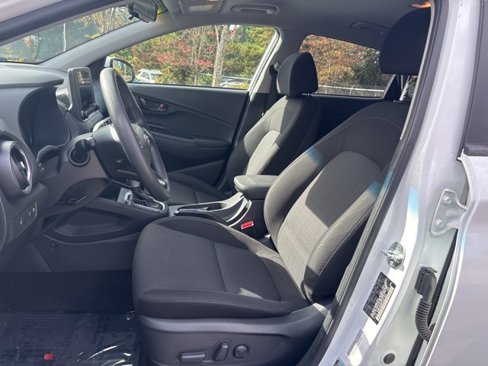 Used 2023 Hyundai Kona SEL image 12