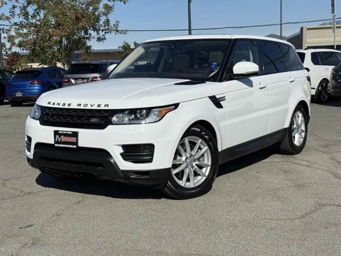 Used 2017 Land Rover Range Rover Sport SE image 3