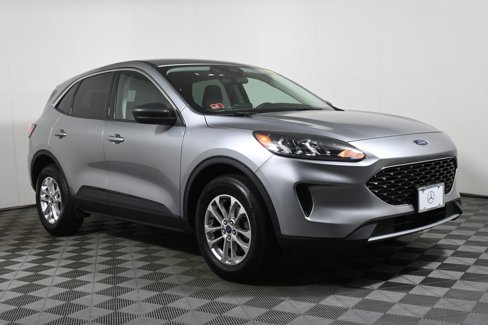 Used 2022 Ford Escape SE w/ Cold Weather Package image 8