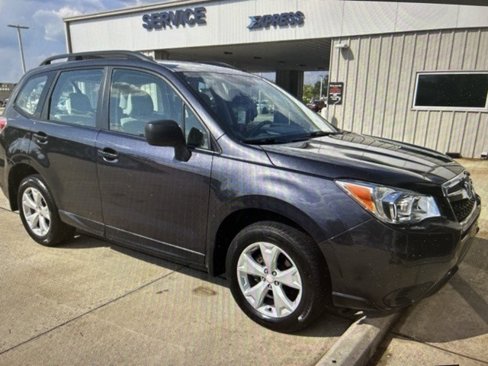 Used 2016 Subaru Forester 2.5i w/ Alloy Wheel Package image 2