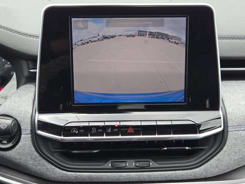 New 2025 Jeep Compass Latitude image 16