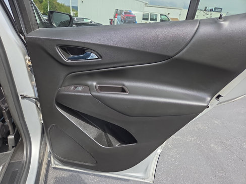 Used 2020 Chevrolet Equinox LT image 19