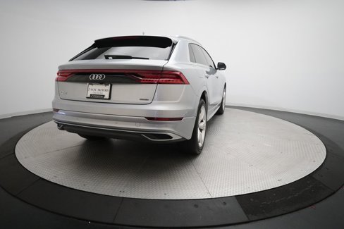 Used 2022 Audi Q8 Premium image 37
