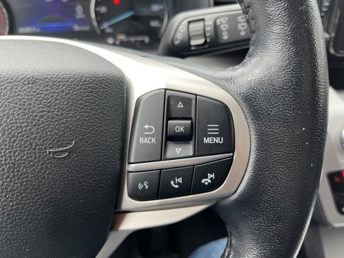 Used 2022 Ford Explorer XLT w/ Equipment Group 202A image 19
