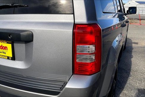 Used 2015 Jeep Patriot Sport image 25