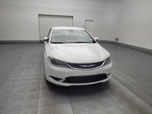 Used 2017 Chrysler 200 Limited Platinum image 14