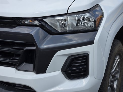 Used 2024 Chevrolet Colorado LT image 10