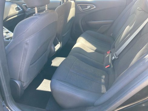 Used 2015 Chrysler 200 Limited w/ Spring Special Group image 32