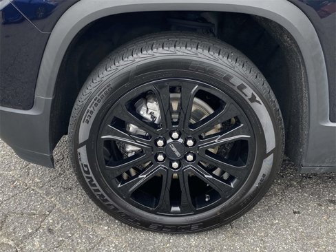 Used 2022 GMC Acadia SLE w/ Driver Convenience Package image 8