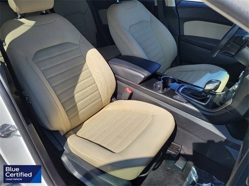 Certified 2017 Ford Edge SE image 20