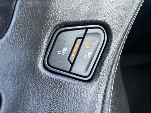 Used 2016 Chevrolet Suburban LT image 53