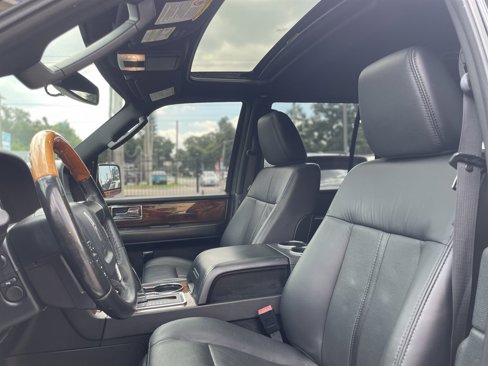 Used 2016 Lincoln Navigator L Select image 6