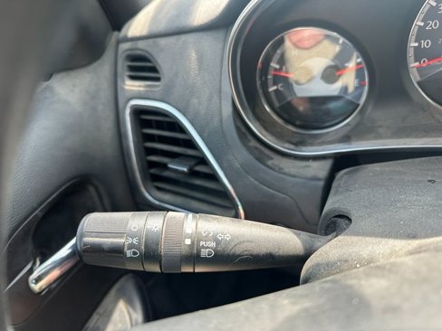Used 2013 Chrysler 200 LX image 19