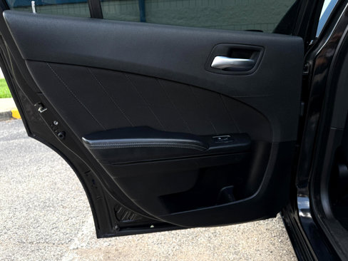 Used 2022 Dodge Charger SXT w/ Blacktop Package image 14