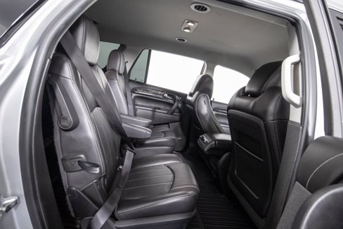 Used 2017 Buick Enclave Leather image 12