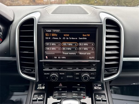 Used 2011 Porsche Cayenne image 15
