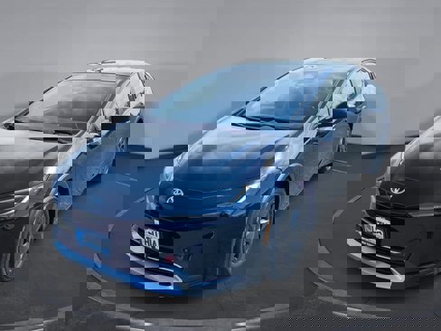 Certified 2023 Toyota Prius Prime SE image 1
