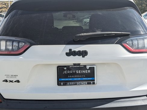 Used 2019 Jeep Cherokee Latitude Plus image 13