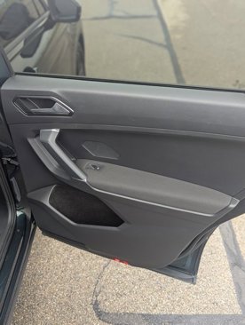 Used 2018 Volkswagen Tiguan S image 7