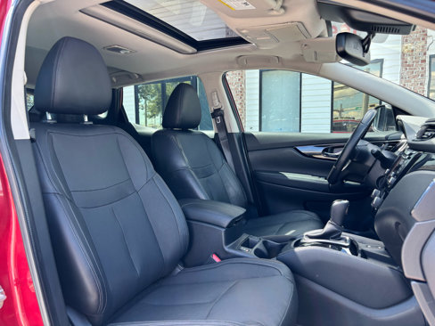 Used 2019 Nissan Rogue Sport SL w/ Premium Package image 29