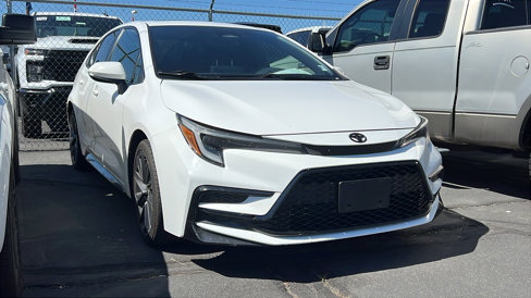 Used 2023 Toyota Corolla SE image 2