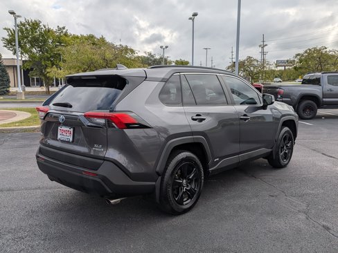 Used 2021 Toyota RAV4 XLE image 8