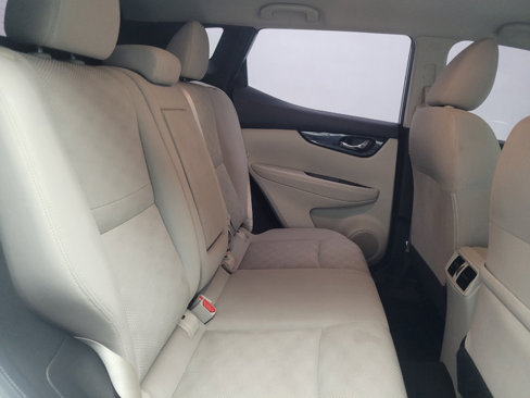 Used 2019 Nissan Rogue Sport SV image 19