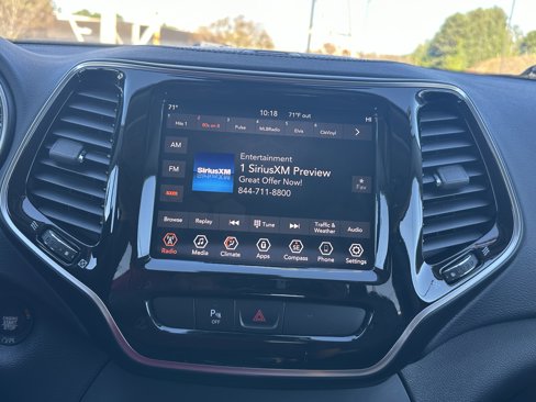 Used 2019 Jeep Cherokee Limited image 28