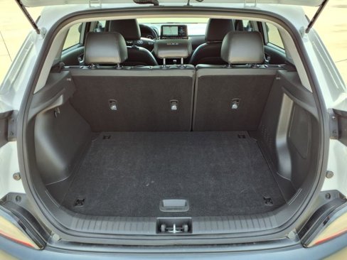 Used 2023 Hyundai Kona Limited image 14