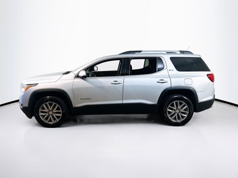 Used 2017 GMC Acadia SLE image 4
