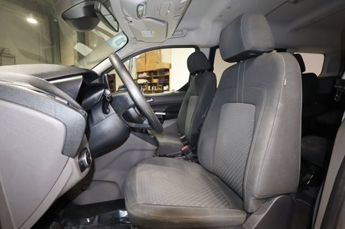 Used 2020 Ford Transit Connect XLT image 19