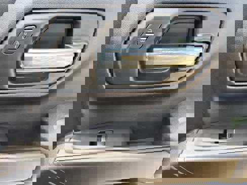Certified 2022 Chevrolet Silverado 1500 Custom image 45