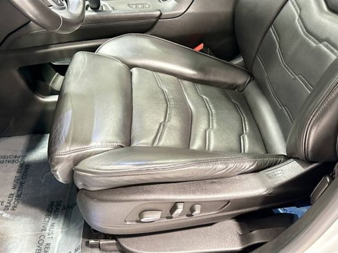 Used 2017 Cadillac XT5 Platinum image 18