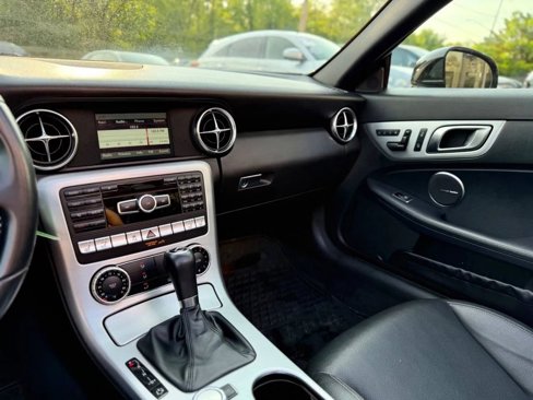 Used 2014 Mercedes-Benz SLK 250 image 11