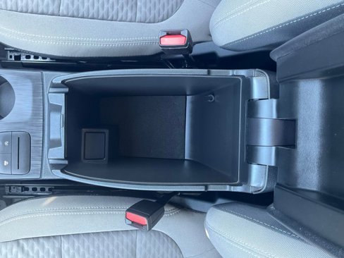 Certified 2022 Ford Escape SE w/ SE Sport Appearance Package image 40