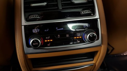 Used 2020 BMW 740i xDrive w/ Interior Design Package image 41
