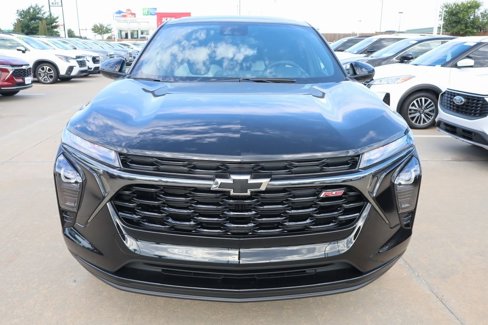 New 2025 Chevrolet Trax RS w/ Sunroof Package image 8