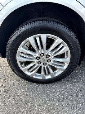 Used 2019 Cadillac XT5 Premium Luxury image 23