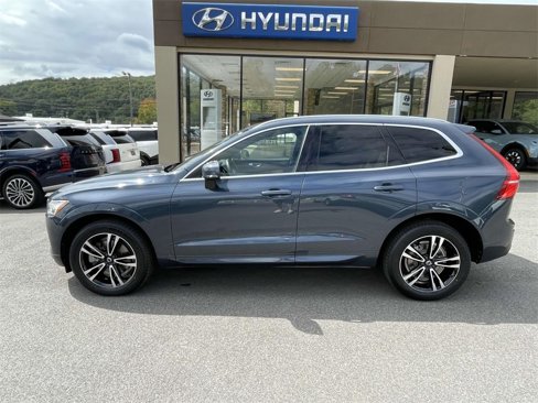 Used 2020 Volvo XC60 T6 Momentum image 2