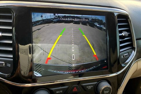 Used 2020 Jeep Grand Cherokee Limited w/ Luxury Group II image 26