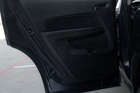 Used 2017 Chevrolet Equinox LS image 35