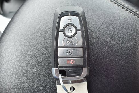 Used 2022 Ford Edge Titanium w/ Equipment Group 301A image 33