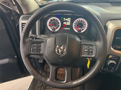 Used 2017 RAM 1500 Classic SLT image 18