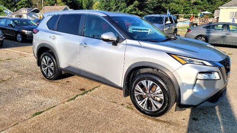 Used 2022 Nissan Rogue SV image 5