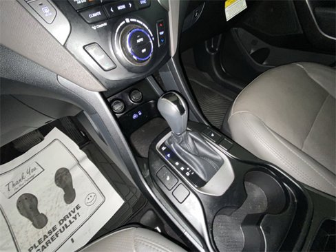 Used 2017 Hyundai Santa Fe Sport image 19