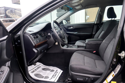 Used 2015 Toyota Camry LE image 44